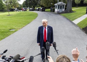 Trump responde si EE.UU. atacará el territorio continental de Venezuela