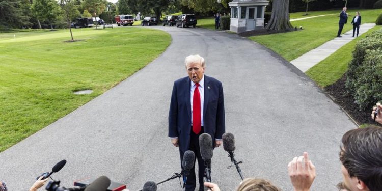 Trump responde si EE.UU. atacará el territorio continental de Venezuela