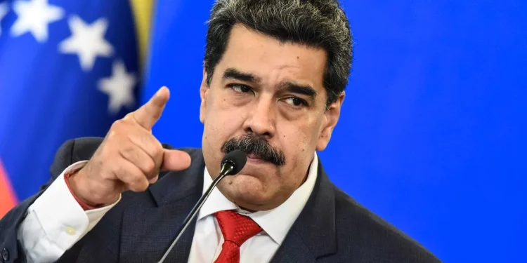 Maduro propone una app para que ciudadanos reporten "Todo lo que ven y todo lo que oyen"