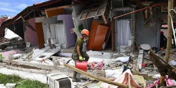 Mueren más de 60 personas en fuerte terremoto de magnitud 6,9 que sacudió el centro de Filipinas