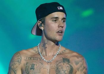 Justin Bieber anuncia colaboración con El Alfa en el remix de «4K»