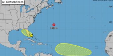 Indomet mantiene estricta vigilancia a activa onda tropical con alto potencial de desarrollo ciclónico