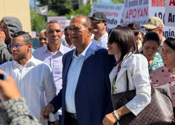 Senador Antonio Marte y abogados del PPG presentan querella contra empresario artístico Eladio Castro por difamación e injuria; dicen confían en decisión de la justicia