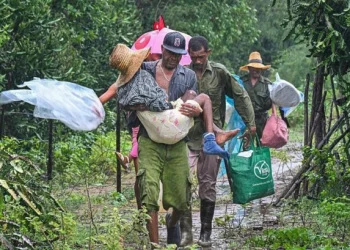 El huracán Melissa tocó tierra en Cuba y golpea el este de la isla con potentes ráfagas de vientos