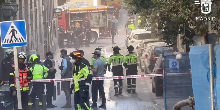 Se derrumba un edificio en Madrid; hay varios heridos y desaparecidos