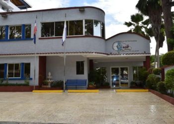 ADP llama al MINERD a cumplir compromiso de iniciar en octubre la Evaluación del Desempeño Docente 2025