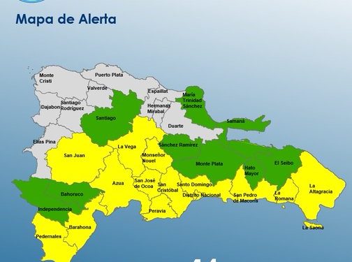 COE eleva alerta en 23 provincias ante posible formación ciclónica