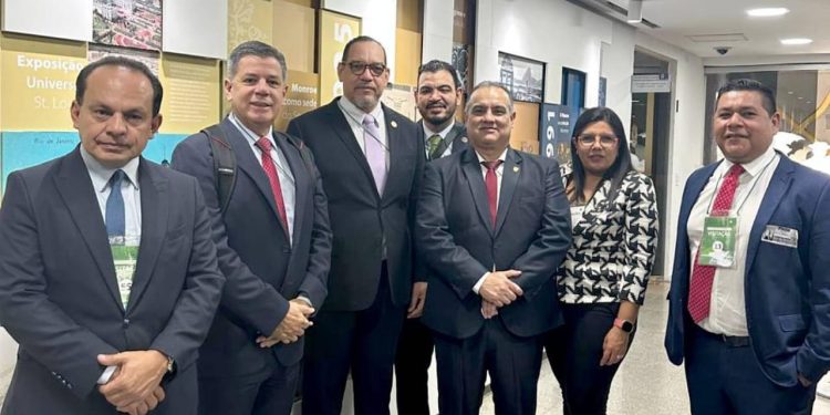 Defensa Pública de RD presente en encuentro de la AIDEF en Brasil