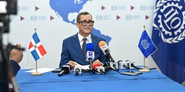 República Dominicana entrega a la OIT el instrumento de ratificación del Convenio 156 sobre los trabajadores con responsabilidades familiares