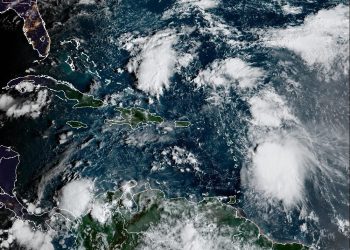 Indomet: Chubascos matutinos y aguaceros con tormentas eléctricas en la tarde por onda tropical y vaguada