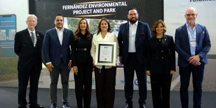 Alcaldía del Distrito Nacional recibe premio de la Asociación Mundial de Parques Urbanos (World Urban Parks)