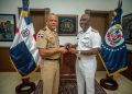 Ministro de Defensa realiza visita de trabajo a la Base Naval “27 de Febrero” y reconoce la labor de la Armada en la defensa de la soberanía nacional