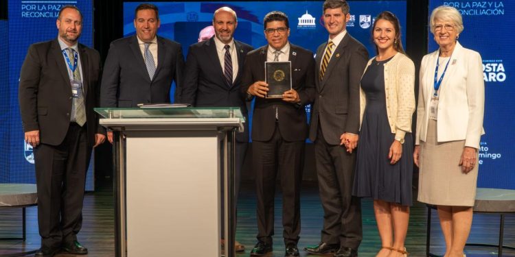 Cumbre de Naciones 2025 concluye con un firme compromiso por la paz y la reconciliación en Santo Domingo Este