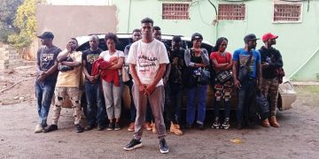 Ejército detiene en Santiago Rodríguez a conductor de miniván que transportaba 11 indocumentados