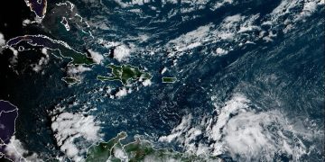 Indomet: Lluvias pasajeras matutinas y aguaceros con tronadas en la tarde para este domingo