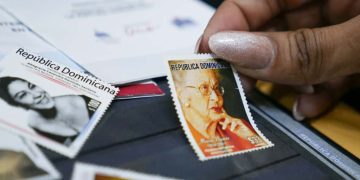 Sellos que cuentan historia: INPOSDOM resalta la tradición filatélica en el "Día del Sello Dominicano"
