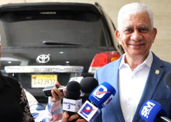 Presidente del Senado garantiza apertura y consenso en la reforma del Código Procesal Penal