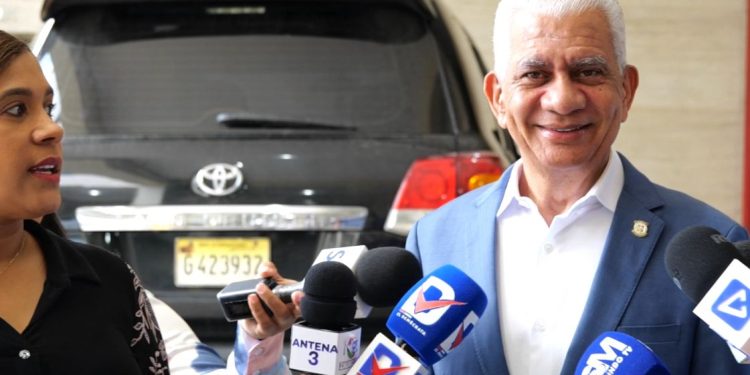 Presidente del Senado garantiza apertura y consenso en la reforma del Código Procesal Penal