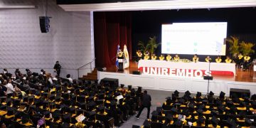 UNIREMHOS gradúa 540 profesionales de grado y postgrado