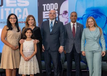 “Todo es Política” se presenta como una reflexión sobre el poder, la libertad y la responsabilidad ciudadana