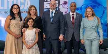 “Todo es Política” se presenta como una reflexión sobre el poder, la libertad y la responsabilidad ciudadana