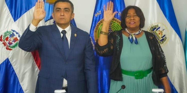 Jesús Batista Suriel asume como vicepresidente del PARLACEN