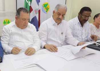 COOPNAMA y MEDICOOP firman convenio para impulsar donación de sangre en el país