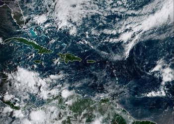 Indomet: Aguaceros en varias provincias por vaguada; continúan altas temperaturas