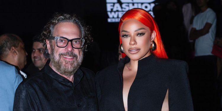 Legado, glamour y familia: La Insuperable reina durante la noche de cierre en RDFW 2025