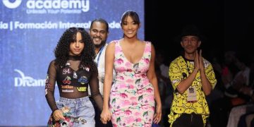 “Dream y Denim”: Génesis Fermín celebra fuerza y creatividad en RD Fashion Kids 2025