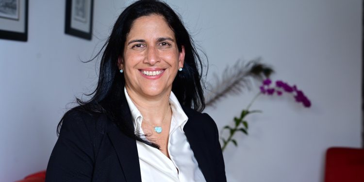 Thaís Herrera, primera dominicana en conquistar el Everest, será oradora de la graduación de INTEC