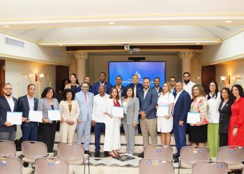 Presidente Fedomu destaca se benefician más de 300 personas en taller sobre gestión municipal