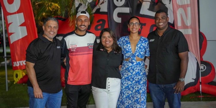 Más de 1,500 asistentes y 600 pilotos protagonizan el éxito del Rally Playero Isuzu 2025