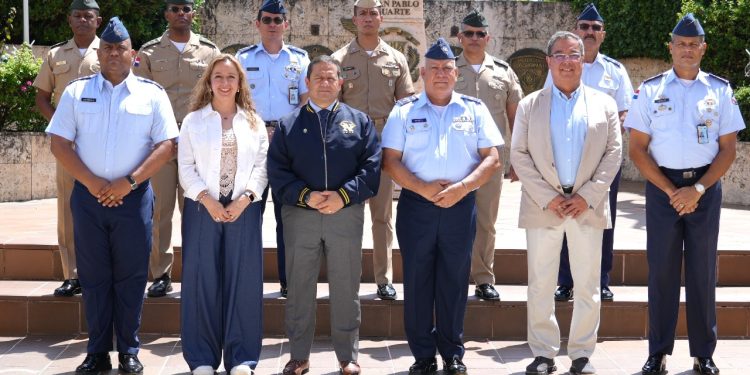 Escuelas Vocacionales fortalece lazos internacionales con visita de Interlat y la Universidad Militar Nueva Granada de Colombia