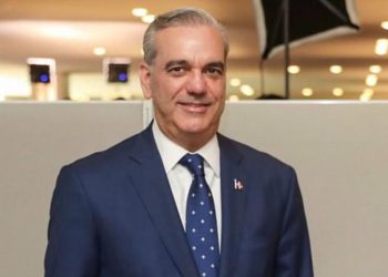 Presidente Abinader sale a México para cumplir compromisos familiares