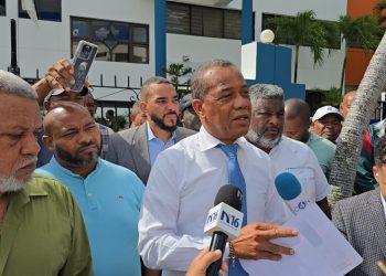 Choferes protestan contra cancelación de tarjeta Bonogas en el Intrant