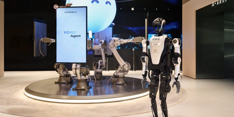 Se inaugura la primera tienda insignia HONOR ALPHA Store, forjando un centro global para el crecimiento de su ecosistema de dispositivos de IA a nivel global