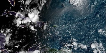 Indomet: Aguaceros y tronadas continuarán durante este lunes