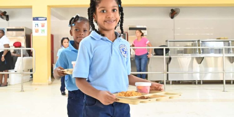 El INABIE resalta sus aportes a la disminución del hambre y la malnutrición a través de su Programa de Alimentación Escolar