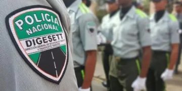 Hombre sufre desmayo tras discusión con agentes de la DIGESETT, en Higüey