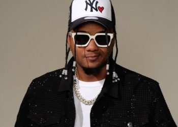 El intérprete Young Pilot arrasa con su nuevo hit “Fiesta tras fiesta” en Spotify y YouTube