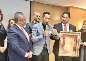 Tres reconocimientos en España exaltan la trayectoria del poeta y humanista dominicano Juan Colón Castillo