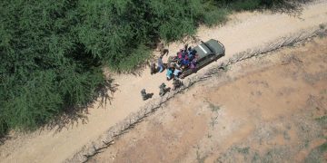 Un grupo de 21 haitianos indocumentados fue detenido durante operativo con drones realizado en Mao