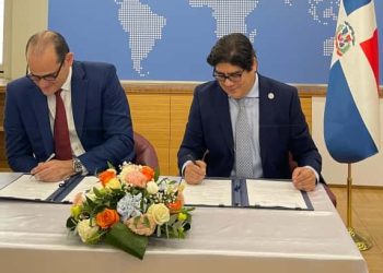 RD y FAO firman un acuerdo para continuar fortaleciendo el Programa de Alimentación Escolar del INABIE