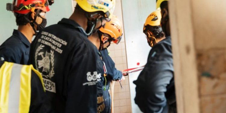 Bomberos del Distrito Nacional reciben entrenamiento internacional en rescate y salvamento