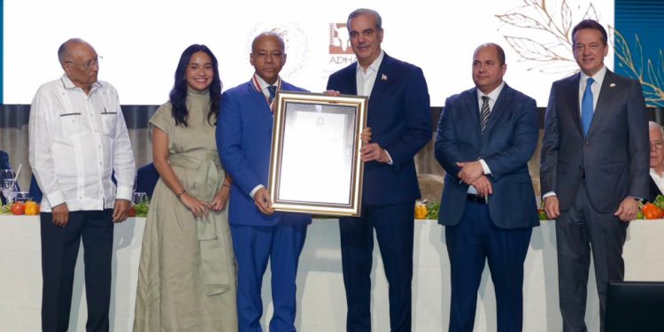 ADHA reconoce lo más destacado del agro dominicano en la XXXIV Medalla de Honor al Mérito
