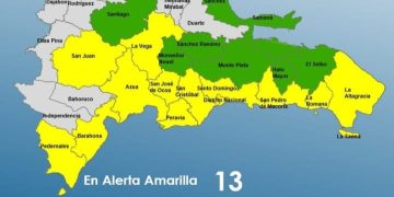 20 demarcaciones y el DN bajo alerta por activa onda tropical