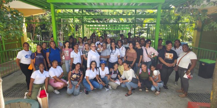Fundaciones Mejor es Dar y Prosperanza se unen para capacitar mujeres en Haina
