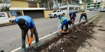 Alcaldía del DN refuerza labores para mitigar efectos de lluvias producto de tormenta