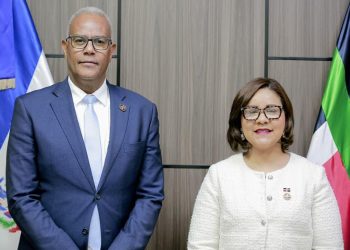 Presidente de la Hermandad de Veteranos se reúne con Directora de Derechos Humanos para impulsar Resolución sobre protección a los veteranos